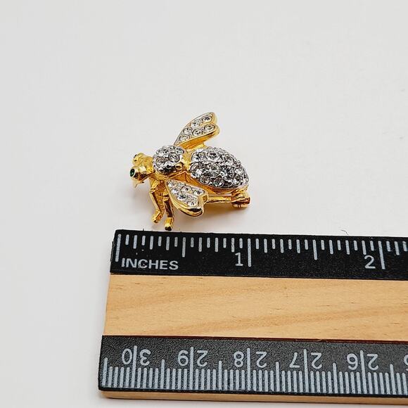 Vintage 1990s Joan Rivers Bee Brooch – Clear Pave Rhinestones, Green Eyes, Pin - Picture 7 of 9